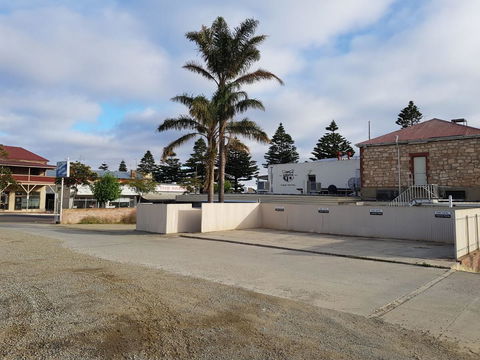 Pier Hotel Port Lincoln - Accommodation Australia 32