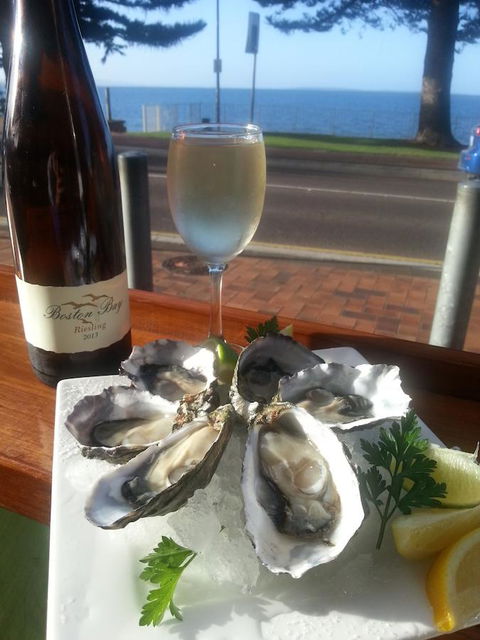 Pier Hotel Port Lincoln - Accommodation Australia 7