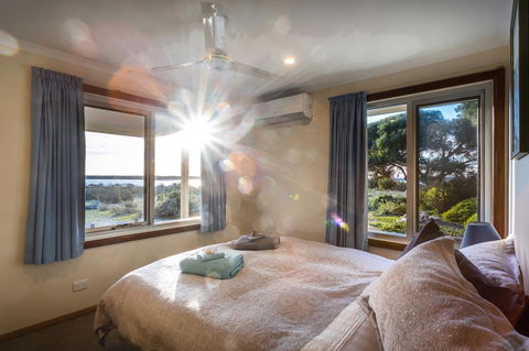Southern Ocean Lookout - Accommodation Australia 4