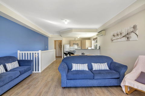 The Lighthouse - Port Willunga - C21 SouthCoast Holidays - Accommodation Australia 7