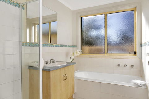 The Lighthouse - Port Willunga - C21 SouthCoast Holidays - Accommodation Australia 11