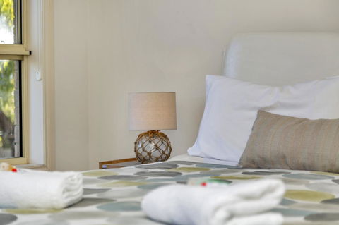The Lighthouse - Port Willunga - C21 SouthCoast Holidays - Accommodation Australia 13