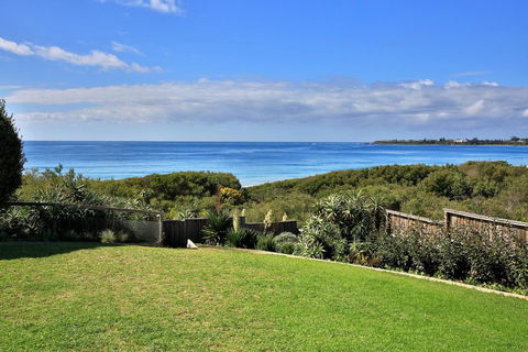 Culburra Beachhouse - Accommodation Australia 17