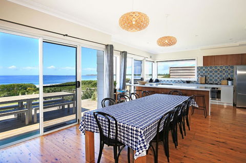 Culburra Beachhouse - Accommodation Australia 6