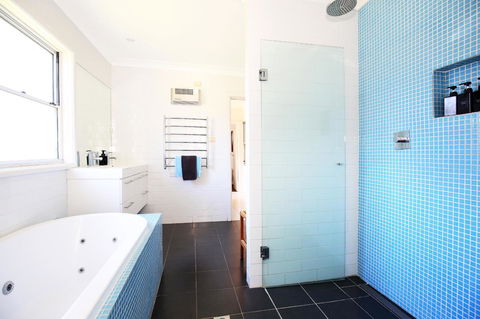 Culburra Beachhouse - Accommodation Australia 22