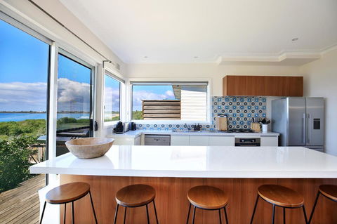 Culburra Beachhouse - Accommodation Australia 13