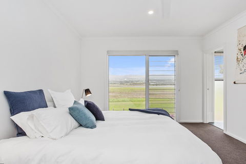 Sea View At Silver Sands - C21 SouthCoast Holidays - Accommodation Australia 10