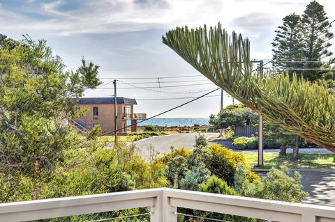 Sea View At Silver Sands - C21 SouthCoast Holidays - Accommodation Australia 5