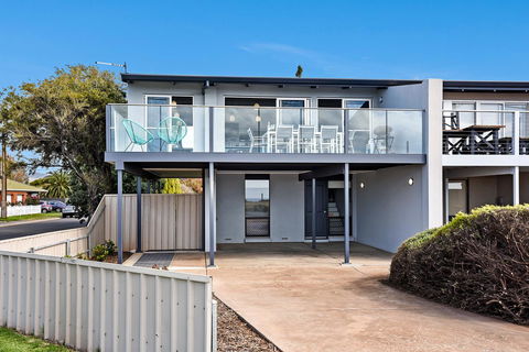 Sorrento - Aldinga Beach - Accommodation Australia 12
