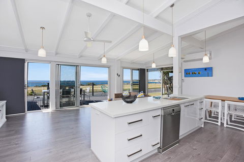Sorrento - Aldinga Beach - Accommodation Australia 13