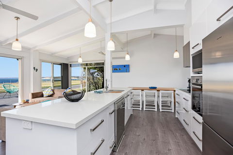 Sorrento - Aldinga Beach - Accommodation Australia 8
