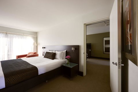 Station Motel - Australia Shopping 12