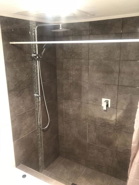 Lakeside - Local Tourism 8