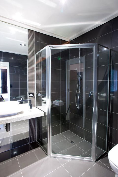 The Commodore - Accommodation Australia 31