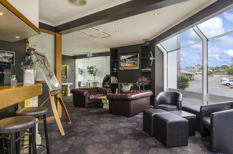 The Commodore - Accommodation Australia 3
