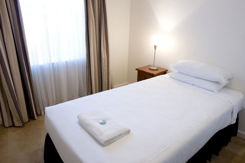 The Commodore - Accommodation Australia 23