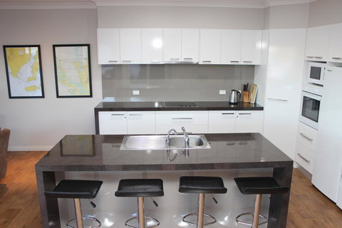 Waterfront On Osprey - Australia Shopping 6