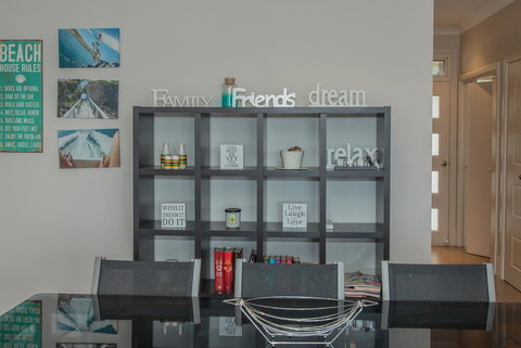 Waterfront On Osprey - Australia Shopping 9