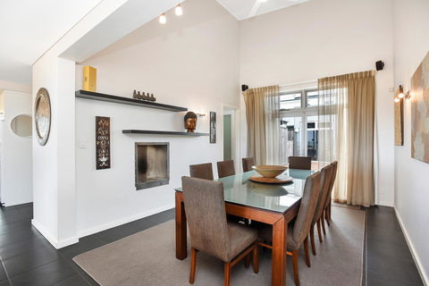 Esplanade Escape - Accommodation Australia 21