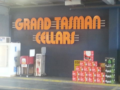 Grand Tasman Hotel - Australia Shopping 29