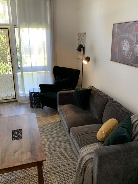 Sunshine Four - Accommodation Australia 7