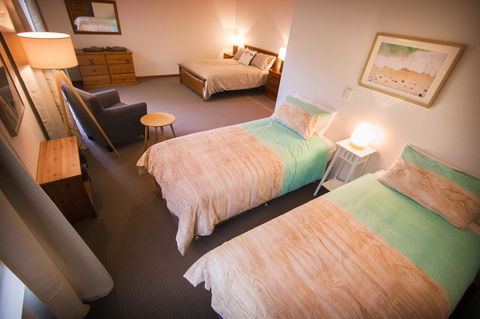 Limestone Ridge - Accommodation Australia 8
