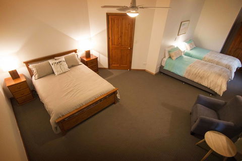 Limestone Ridge - Accommodation Australia 9