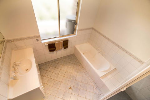 Limestone Ridge - Accommodation Australia 15