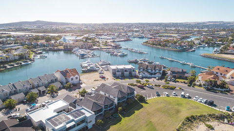Mariners Cay Apartment - Accommodation Australia 1