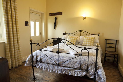 The Rising Sun Hotel - Accommodation Australia 5