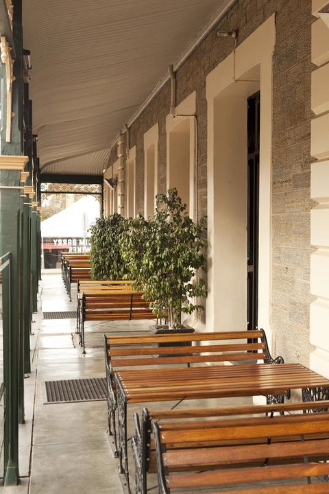 The Rising Sun Hotel - Accommodation Australia 1