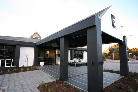 Ellen Hotel - Accommodation Australia 23
