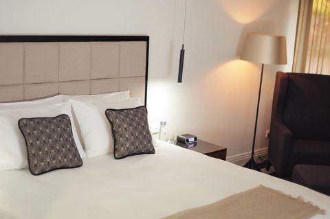 Ellen Hotel - Accommodation Australia 10