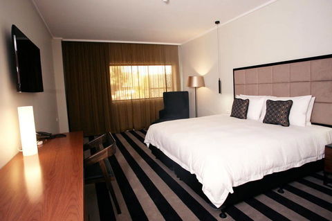Ellen Hotel - Accommodation Australia 7