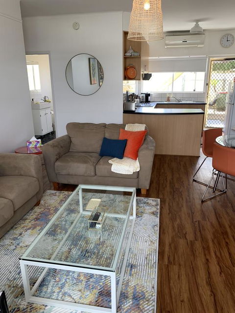 Sunshine Three - Accommodation Australia 7