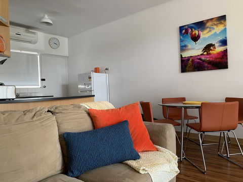Sunshine Three - Accommodation Australia 5