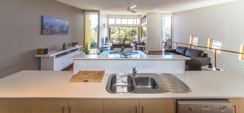 South Shores Villa 52 - Accommodation Australia 12