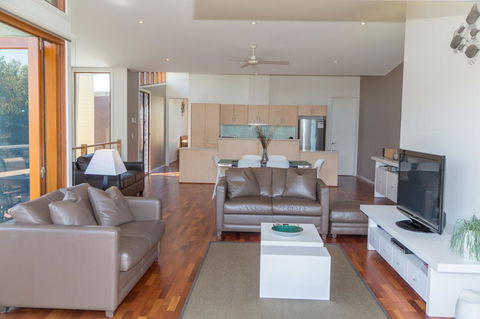 South Shores Villa 52 - Accommodation Australia 22