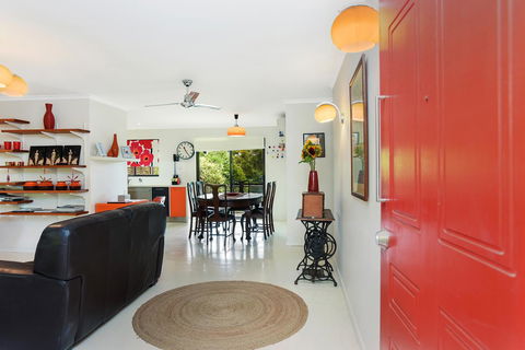 Red Door - Accommodation Australia 0