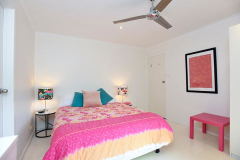 Red Door - Accommodation Australia 9