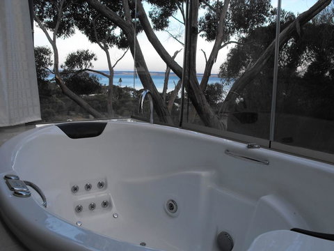 Saar River House - Australia Shopping 9