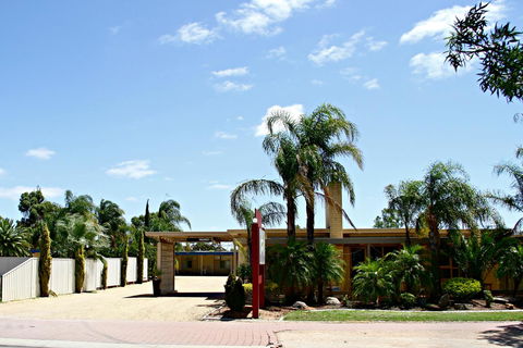 Renmark Motor Inn - Accommodation Australia 12