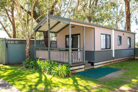 Kalganyi Holiday Park - Accommodation Australia 24