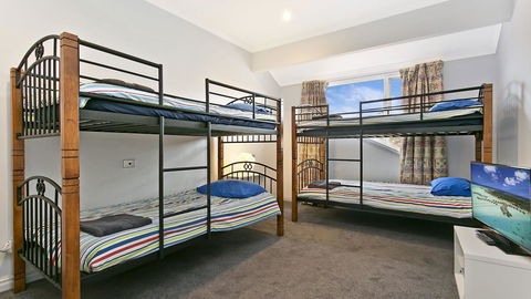 Salt Waterfront Apartment - Accommodation Australia 11