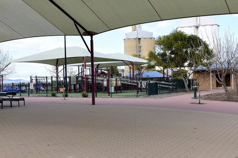 Travelway Motel - Accommodation Australia 28