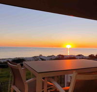 Luxurious 3 bedroom beachfront - panoramic views - Accommodation Australia