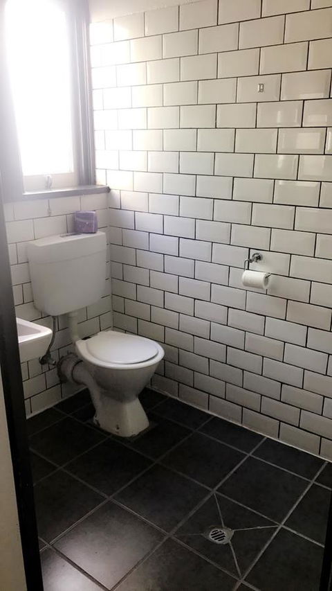 Ambassadors Hotel - Accommodation Australia 23