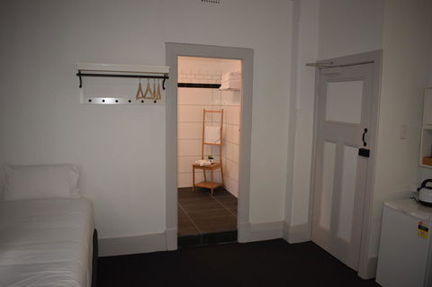 Ambassadors Hotel - Accommodation Australia 19
