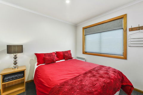 City Four Apartment - Accommodation Australia 5