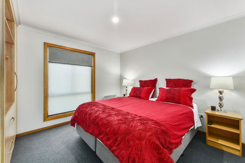 City Four Apartment - Accommodation Australia 3